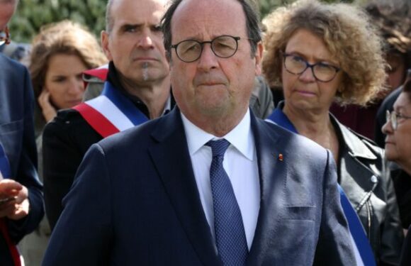 François Hollande : l’improbable histoire de son portrait caché dans les toilettes du PS