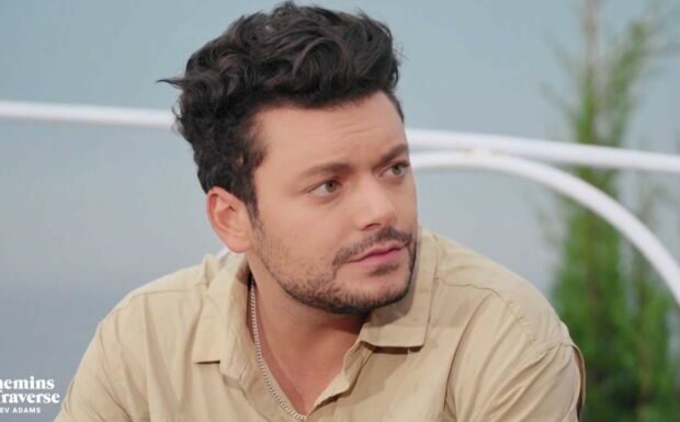 VIDÉO – Kev Adams bouleversé par le divorce de ses parents : “C’est très compliqué”