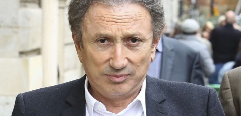 Vivement dimanche : très aminci, Michel Drucker reprend l’antenne et blague sur son état