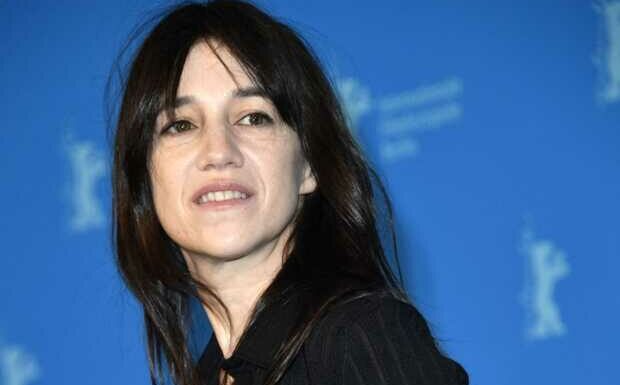 Charlotte Gainsbourg : pourquoi elle a décidé de ne plus se rendre sur la tombe de son père Serge Gainsbourg