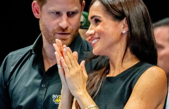 Invictus Games : Meghan Markle aperçue aux côtés du prince Harry… sans sa bague de fiançailles ! Voici pourquoi !  – PHOTOS