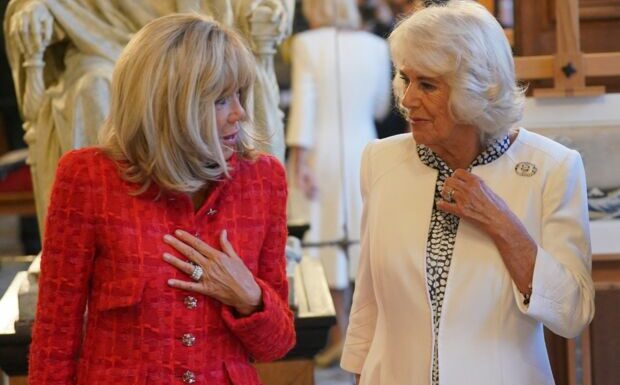 La reine Camilla s’exprime en français : Brigitte Macron ravie