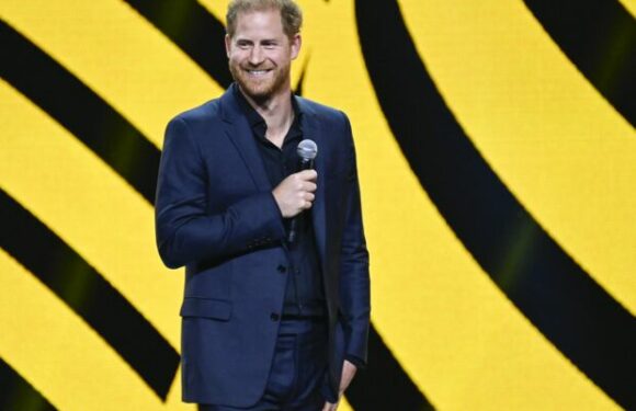 Le prince Harry clôture les Invictus Games… sans un mot pour Meghan