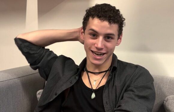 Sacha Birdy (Demain nous appartient) : l’acteur change de look pour un projet, les internautes charmés