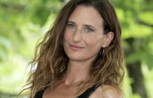 "Je ne peux pas en parler", Camille Cottin à l’affiche d’un film dont elle a interdiction de faire la promotion !