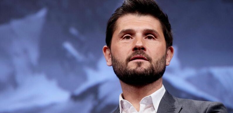 Christophe Beaugrand : lynché en ligne depuis son dernier post, l’animateur de TF1 sur le point de craquer