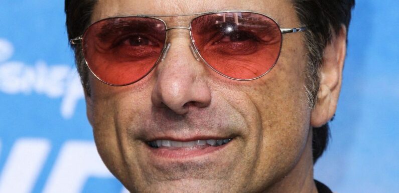 John Stamos (La Fête à la maison) révèle avoir été abusé sexuellement par sa babysitter