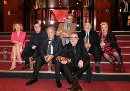 Les Bronzés 4 : "Ca serait aller dans le mur", un acteur emblématique annonce qu’il n’y participera pas