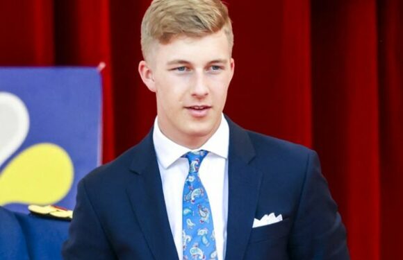 PHOTO – Le prince Emmanuel de Belgique fête ses 18 ans : ce clin d’œil remarqué à son père, le roi Philippe