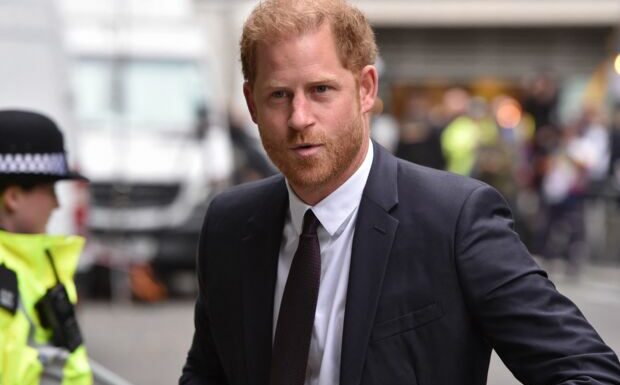 Prince Harry : ces révélations embarrassantes sur William qu’il préfère taire