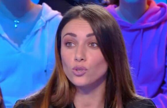 Stéphane Plaza : l’ex Miss France, Delphine Wespiser, demande un "suivi médical" par "des psychologues"