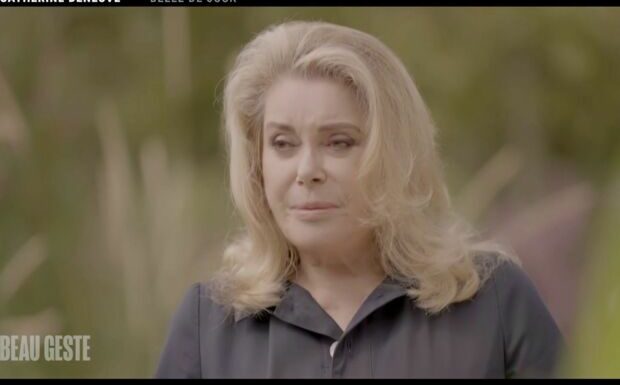 VIDÉO – Catherine Deneuve, ses rares confidences sur la maternité : “Très jeune, je voulais un enfant”