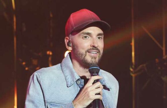 Christophe Willem “au repos vocal”, il prend une décision compliquée…