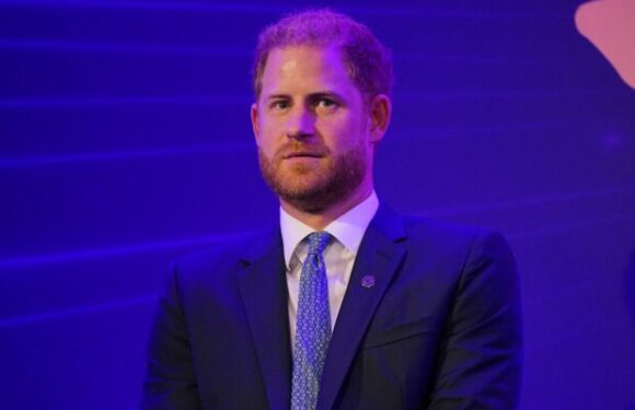 Le prince Harry évoque avec pudeur la mort de sa mère Diana : “C’est immensément difficile“