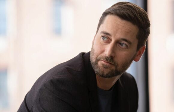 New Amsterdam (spoilers) : l’hôpital est en deuil et Max et Helen ont une relation à distance la semaine prochaine sur TF1