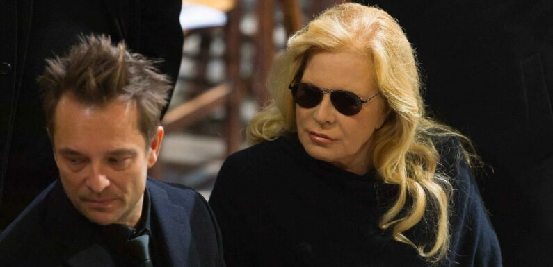 Sylvie Vartan au cœur d’une "violente dispute" à Avoriaz, David Hallyday témoin sous le choc