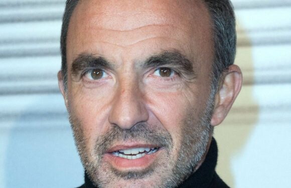 "Quotidien" se moque de Nikos Aliagas, David Guetta et des nouveaux candidats de la "Star Academy"