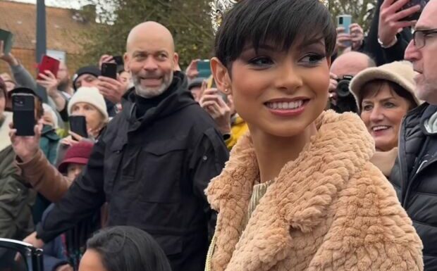 EXCLU VIDÉO – Ève Gilles (Miss France 2024) de retour dans le Nord face à une foule impressionnante