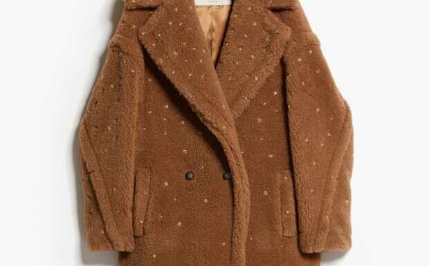 ICONIQUE – Le manteau Teddy de Max Mara a 10 ans