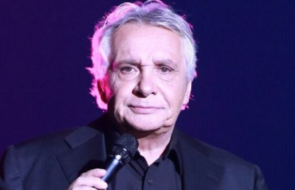 Michel Sardou malade : il annule son concert, quatre heures avant de monter sur scène